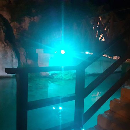ניאה אפידאורוס Hotel Avra מראה חיצוני תמונה