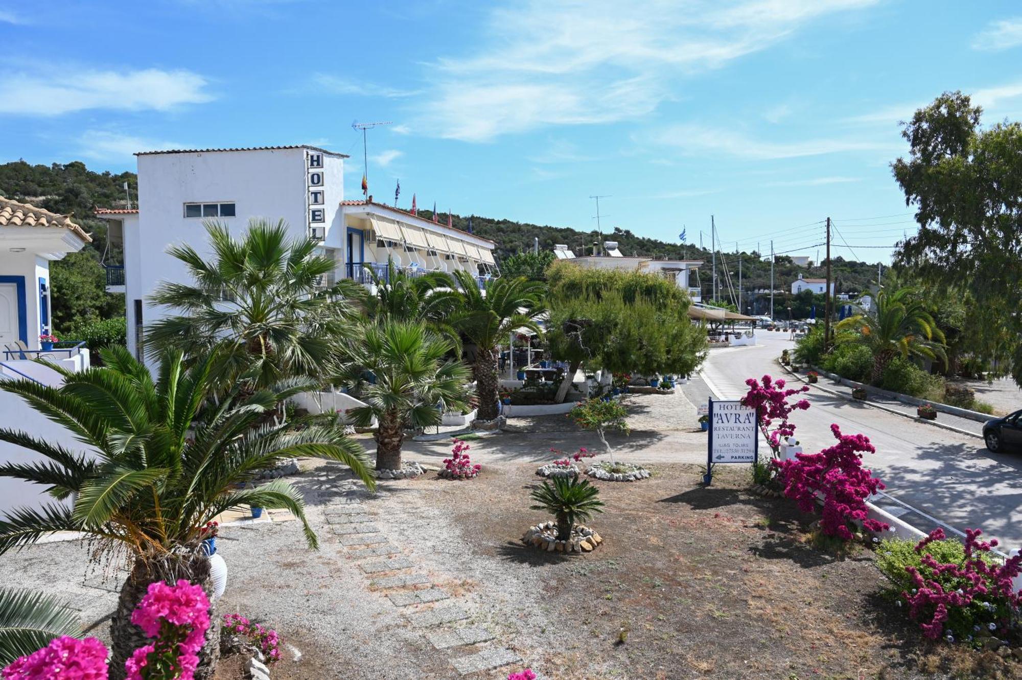 ניאה אפידאורוס Hotel Avra מראה חיצוני תמונה