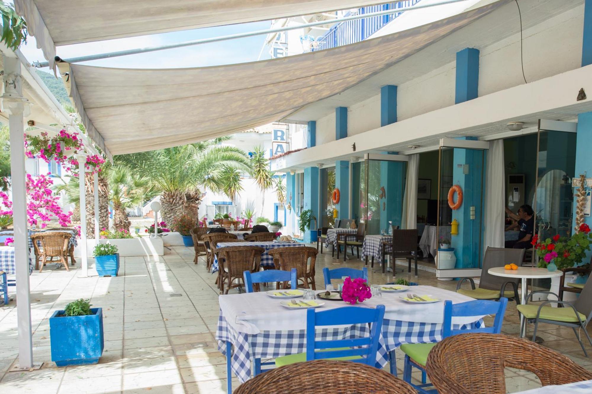 ניאה אפידאורוס Hotel Avra מראה חיצוני תמונה