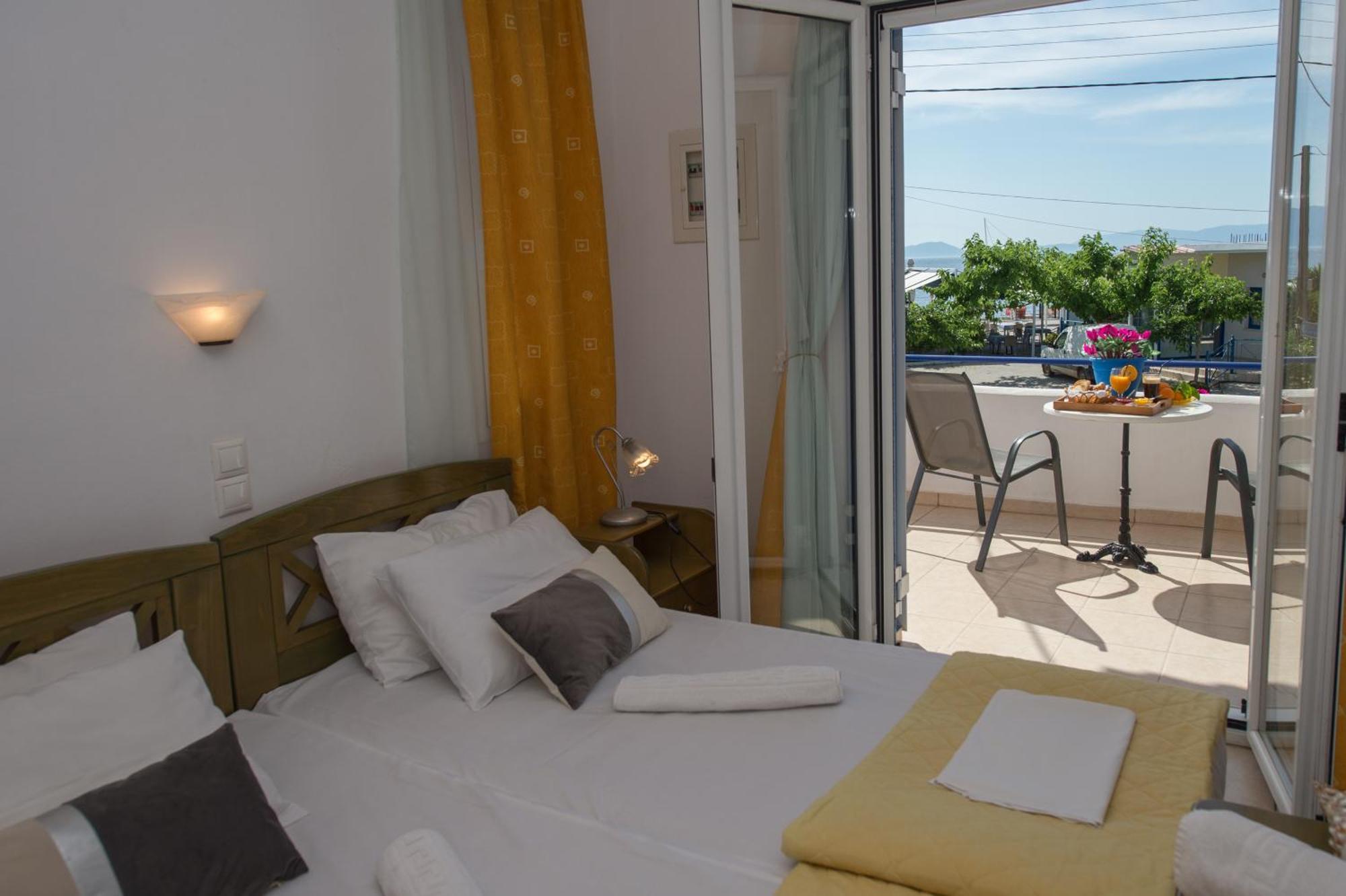 ניאה אפידאורוס Hotel Avra מראה חיצוני תמונה